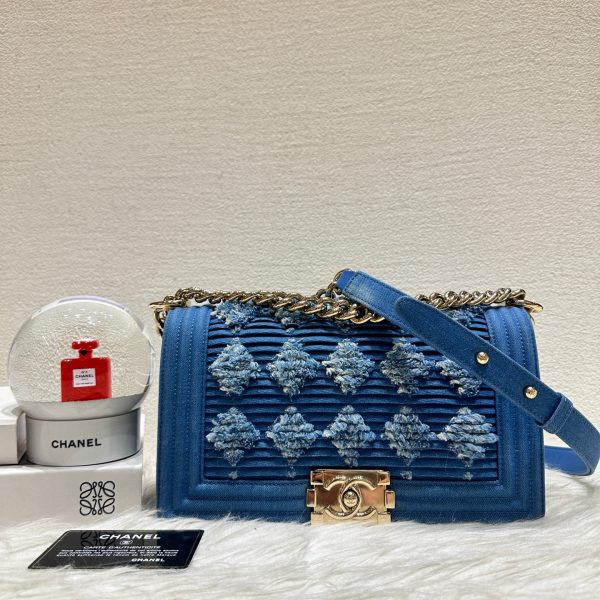 HB10957 Chanel denium limited edition 2019 with card