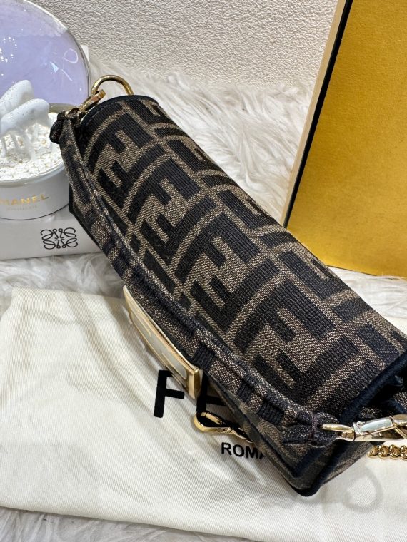 HB11876 FENDI mini baguatte 2024