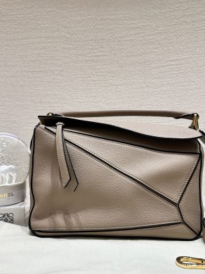 HB20150 Loewe puzzle small 2023 sand