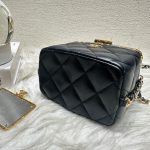 054522 Chanel 22s mini vanity 2022 limited edition