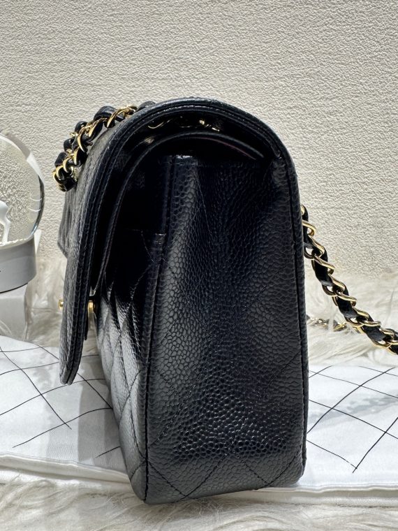 HB20432 Chanel new condition caviar classic flap bag medium 2024 full set