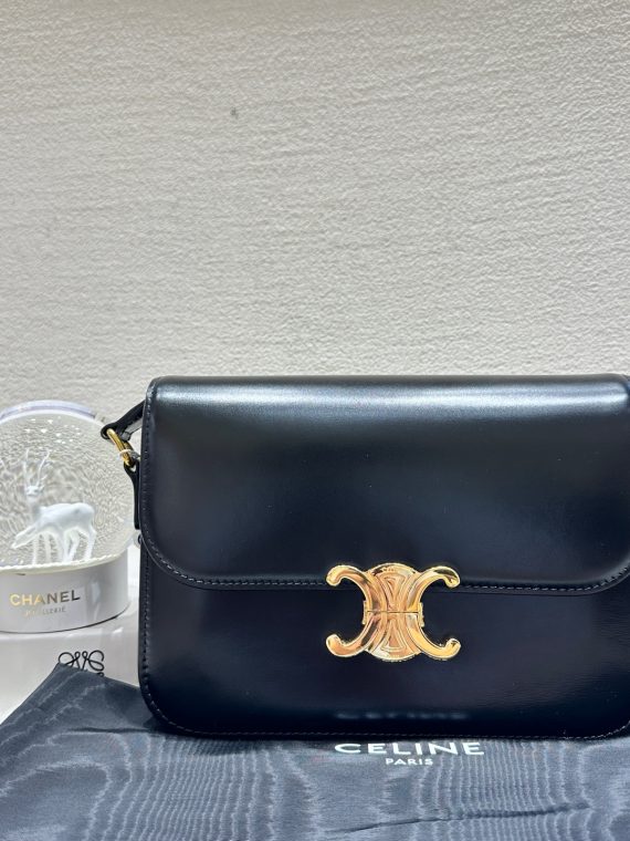 HB20430 Celine triomphe black and gold 2022 medium