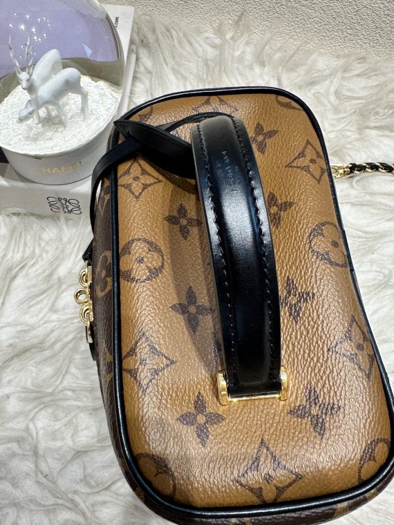 HB20426 LV double color vanity microchipped