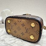 HB20426 LV double color vanity microchipped