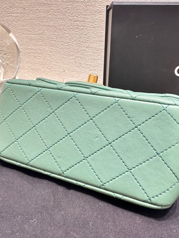 HB20531 Chanel green mini golden ball 2022 microchipped
