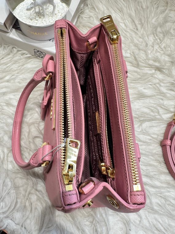 HB20558 PRADA pink galleria mini